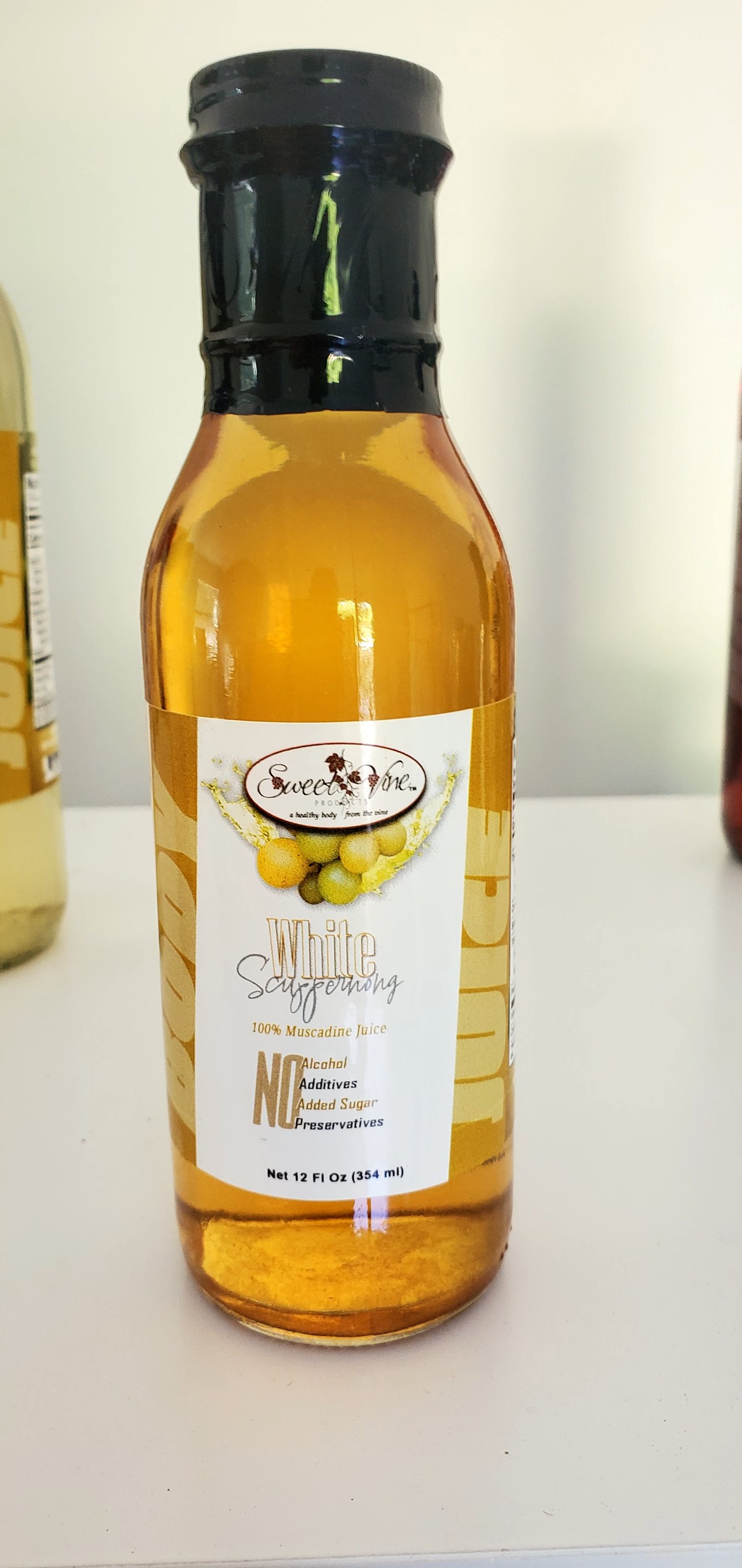 White Scuppernong Juice — 12 oz
